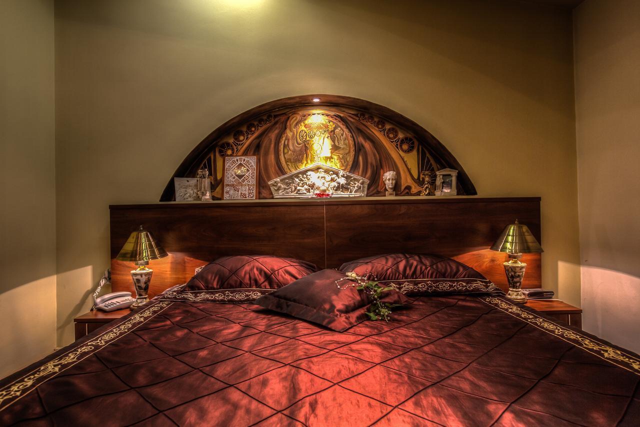 Hotel Roco Izvin Bagian luar foto