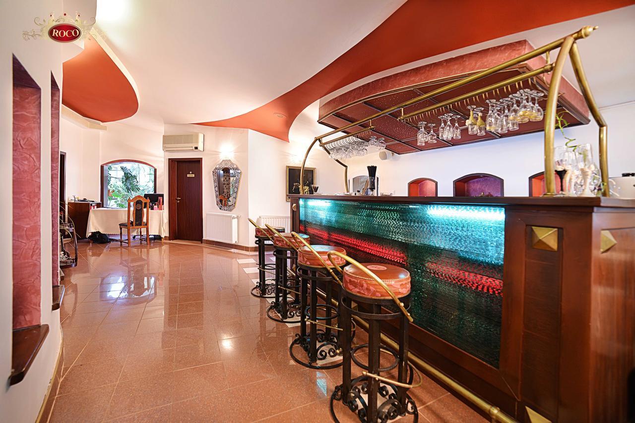 Hotel Roco Izvin Bagian luar foto