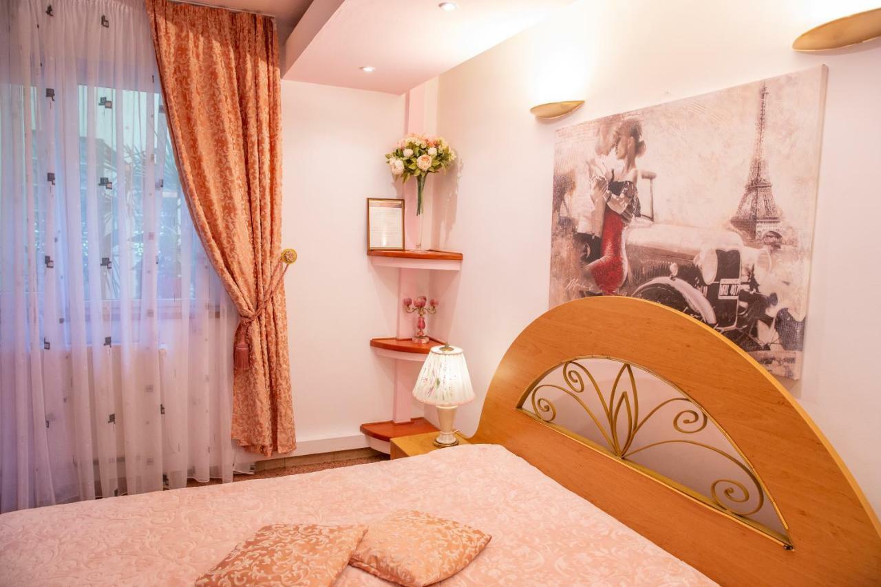 Hotel Roco Izvin Bagian luar foto