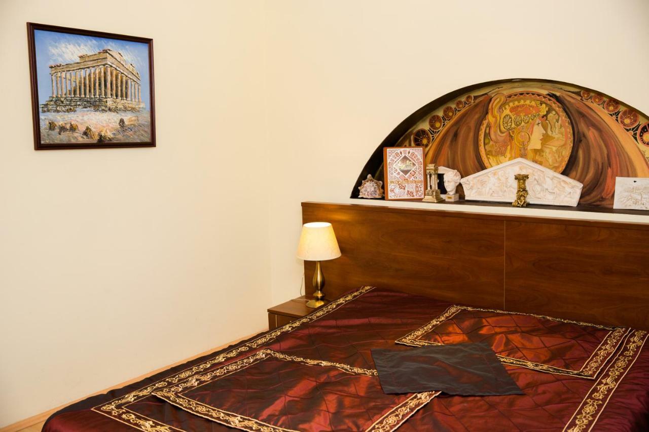 Hotel Roco Izvin Bagian luar foto