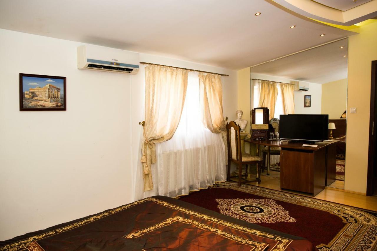 Hotel Roco Izvin Bagian luar foto
